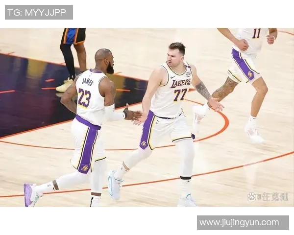 湖人对雷霆精彩对决回顾2021年2月11日比赛全场录像分析