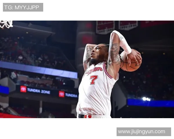 火箭与猛龙激战三月六日NBA常规赛精彩录像回顾与分析